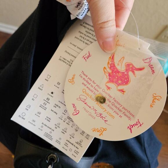 NWT Quacker Factory Sequined Anchor T-shirt - Picture 8 of 8